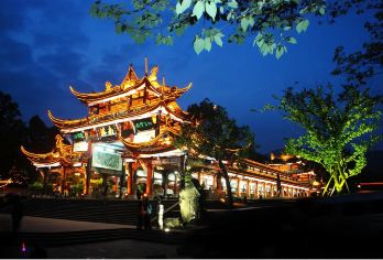 都江堰景区-青城山景区包车一日游【岚图梦想家舒适体验】【不与陌生人拼团，确保旅程的私密性和随意性】