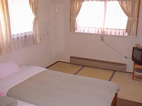 膳宿公寓 森林家族