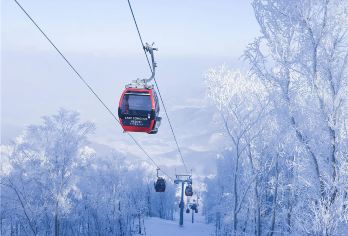 松花湖滑雪场一日游【2至6人小包团·市区内上门接送】【2人起订天天发团，小包团自由无限制】