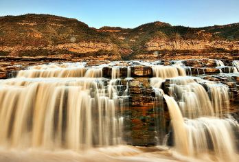 8人小团上门接【壶口瀑布+小西天】精品纯玩一日游【双世遗文化体验：佛教艺术瑰宝+黄河自然奇观】