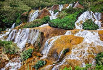 台北出发：野柳 & 九份 & 十分 & 黄金瀑布一日游【黄金瀑布+十分瀑布+十分老街+阴阳海+野柳地质公园+九份老街】