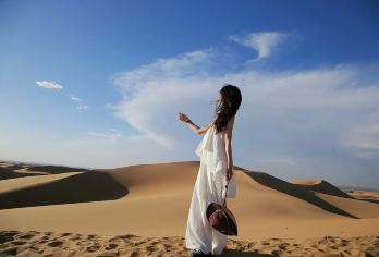 呼和浩特+响沙湾一日游【骆驼古道丨精致小团丨自由穿行沙丘】【[轻松出行]套餐A：大巴跟团含车费+娱乐套票丨套餐B：2-8人小团含往返商务车费丨套餐C：独立包车】