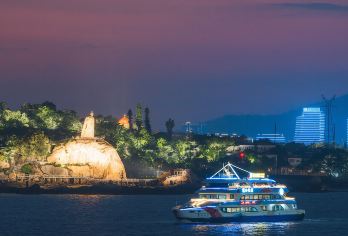 鼓浪屿往返票+鹭江夜游【吹吹海风、欣赏美丽鹭岛】