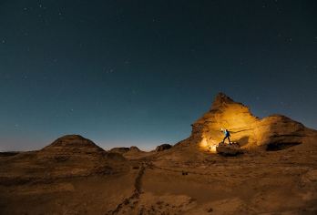 敦煌雅丹地质公园+阳关+玉门关| 看日落观戈壁星空精品一日游【[特色行程]丝路遗产城、敦煌古城二选一】