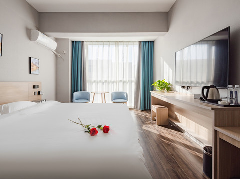 龙柏商务酒店主图