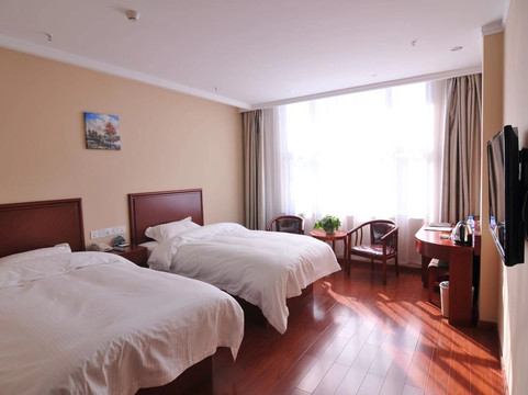 格林豪泰快捷酒店(张家口桥西区汽车站店)主图