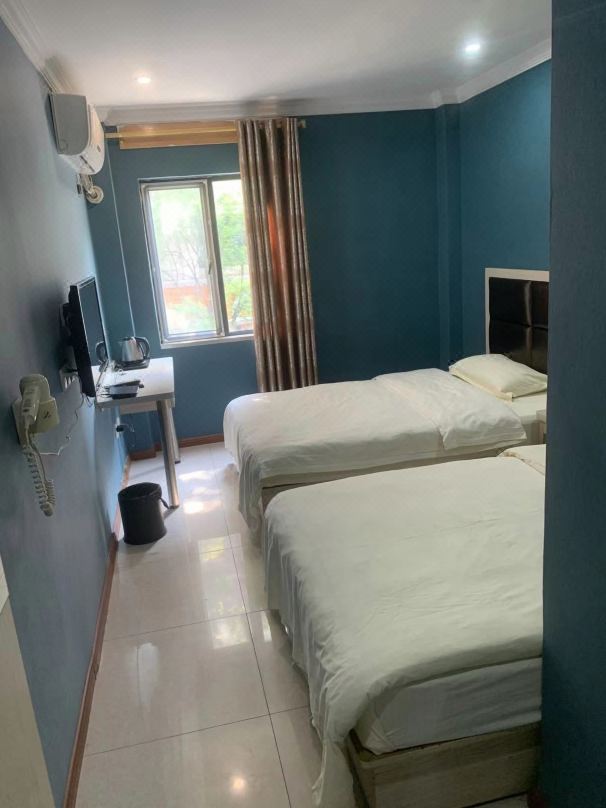 Yunrui Hotel