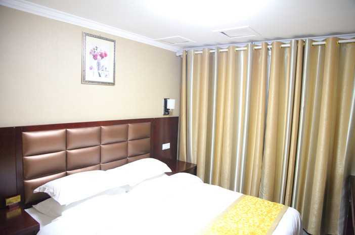 荥阳豪景假日酒店