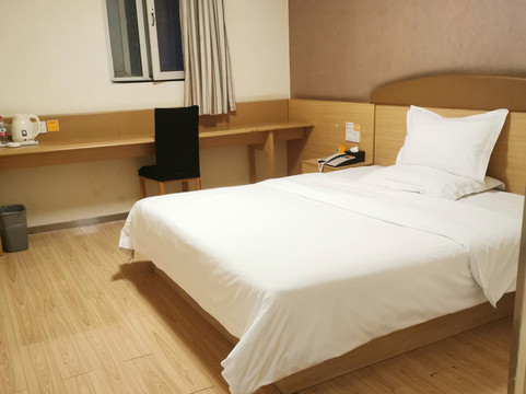 7天酒店(昆明南屏步行街中心店)主图