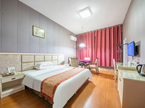 兴国东福时尚酒店