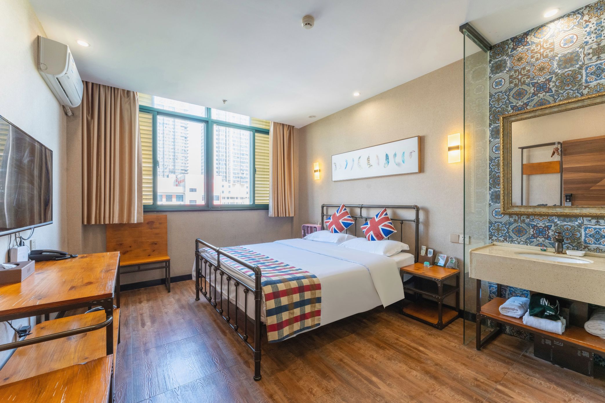 诺威假日酒店-官方