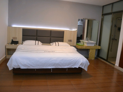 嘉隆迪商务酒店