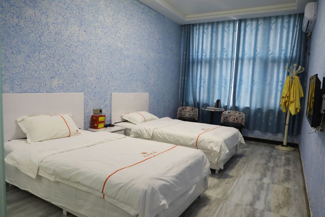 Holiday Bathing Hotel