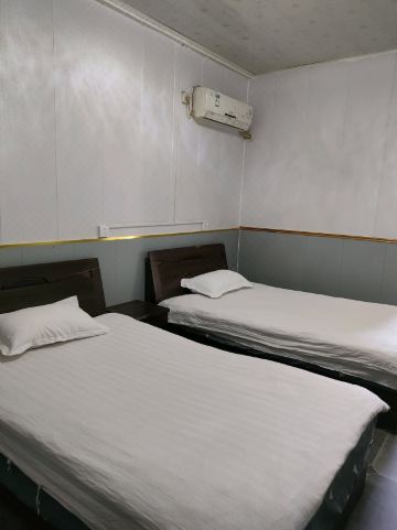 Weihui Tiantian Hotel