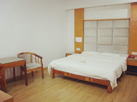 蓝山蓝悦商务酒店