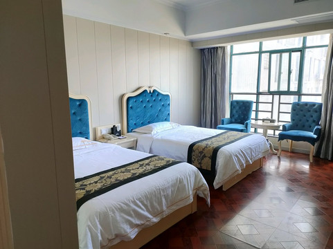 津市尚居假日酒店