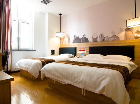 尚客优酒店(承德中心大街店)