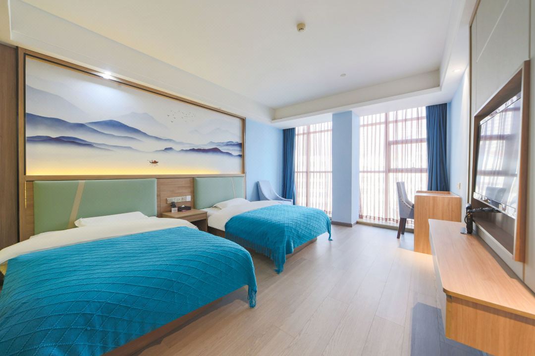 Shengjing Yijia Hotel (Gucheng Fanyang Road Underground Mall)