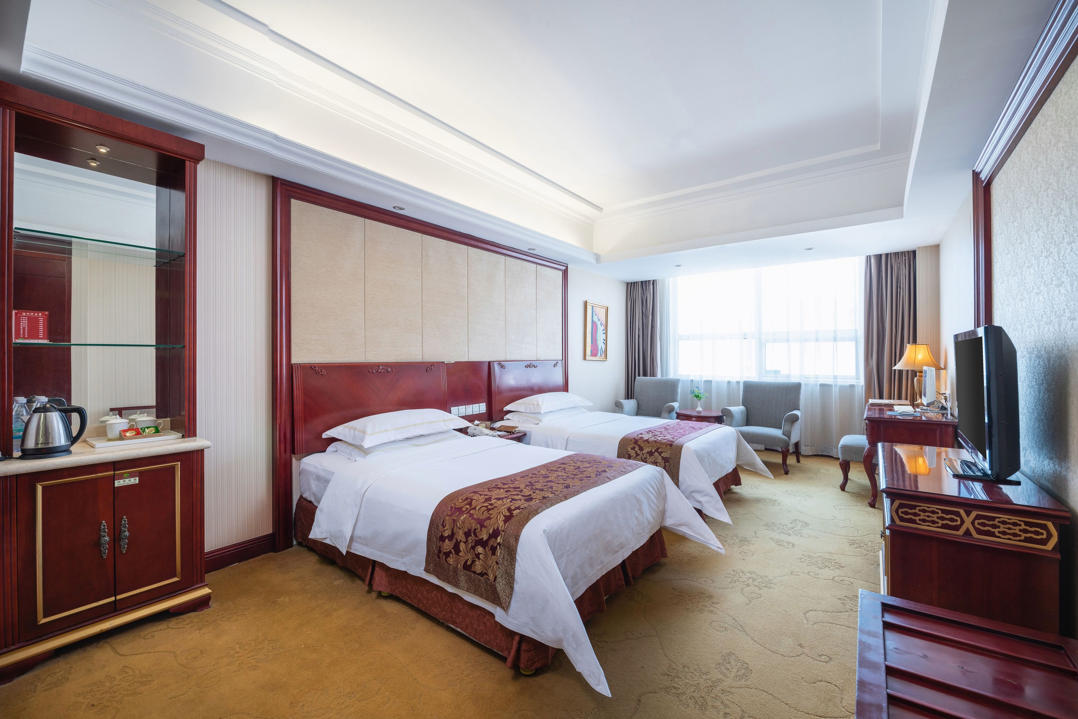 维也纳国际酒店(延安圣隆火车站店)-官方