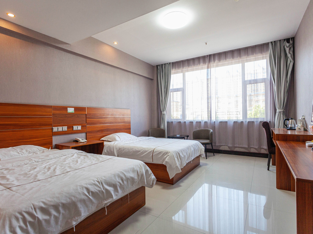 襄汾青苹果酒店