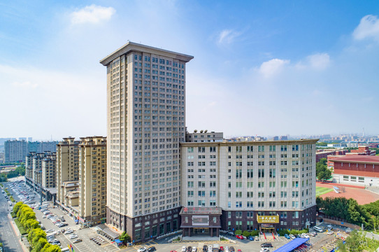 长春华天大酒店