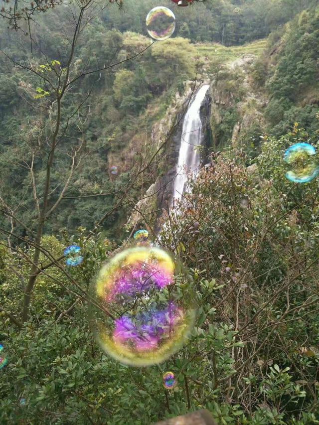 虹山瀑布旅行图片 3