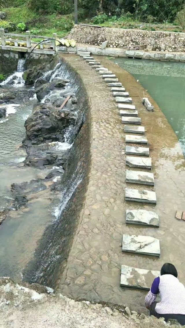 虹山瀑布旅行图片 4