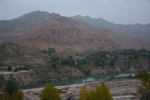 李家峡北岸生态园风景区旅行图片 5