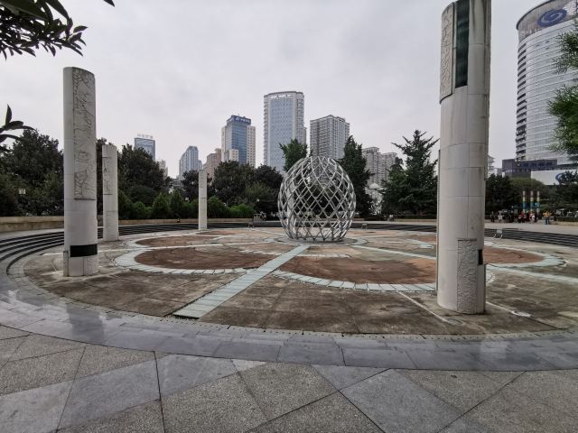 甲秀广场旅行图片 1
