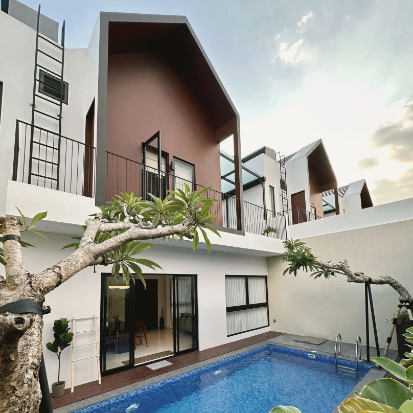 Cerita di Villa - Rumah Kedua di Batu