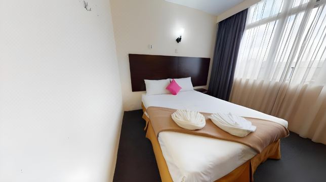 Hotel Sri Sutra PJ 222