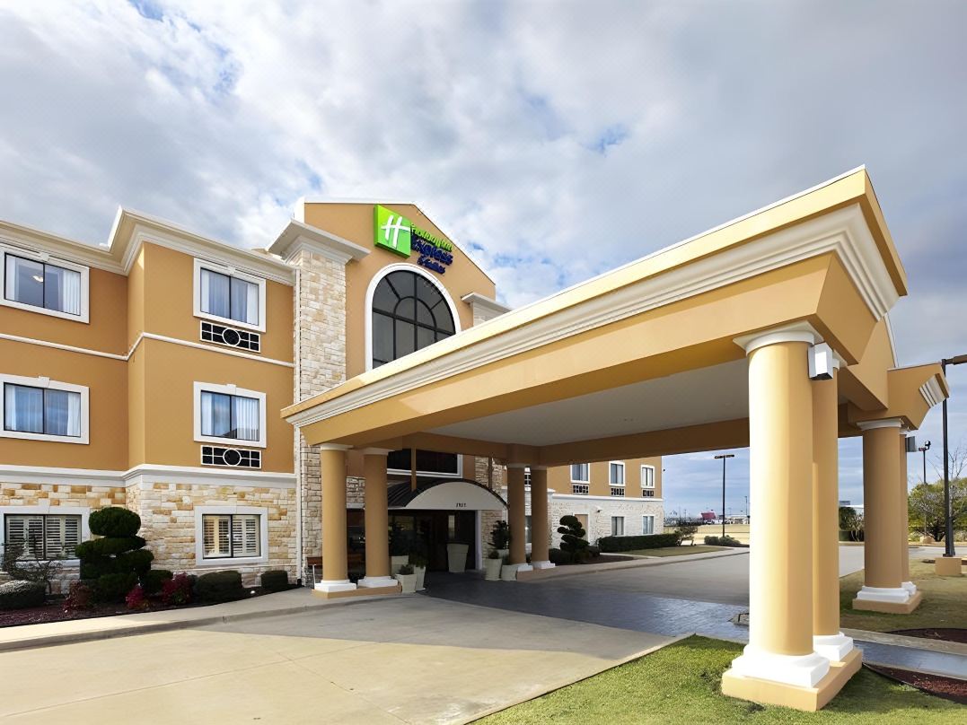 Holiday Inn Express & Suites GREENVILLE-I-85 & WOODRUFF RD by IHG