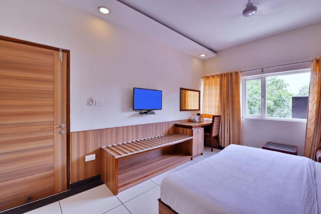 Hotel Aricent Opposite Isbt Sector 17 Chandigarh