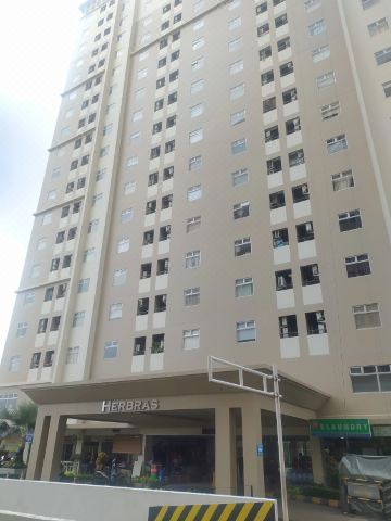 Studio Room Apartemen Kalibata City By Aisyah Ling