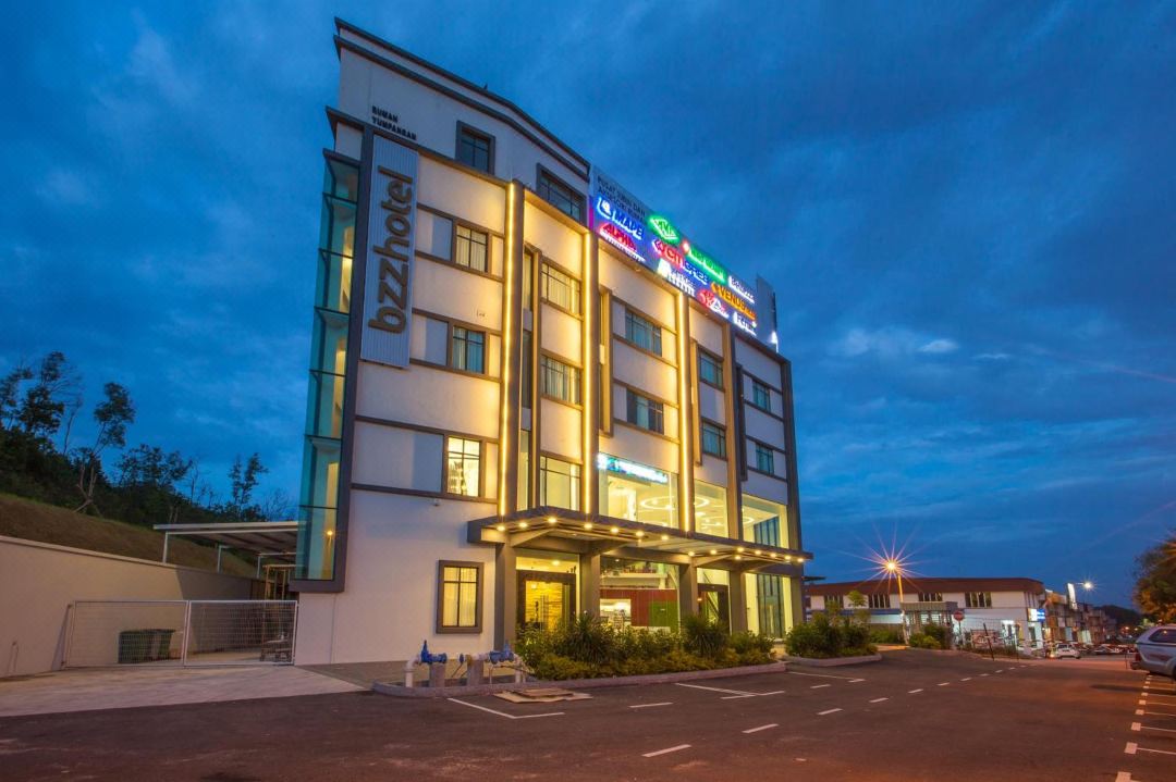 Bzz Hotel Skudai