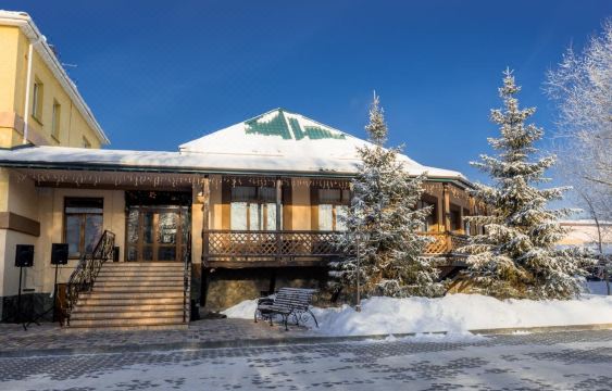 Hotel in Ecopark Razdolye