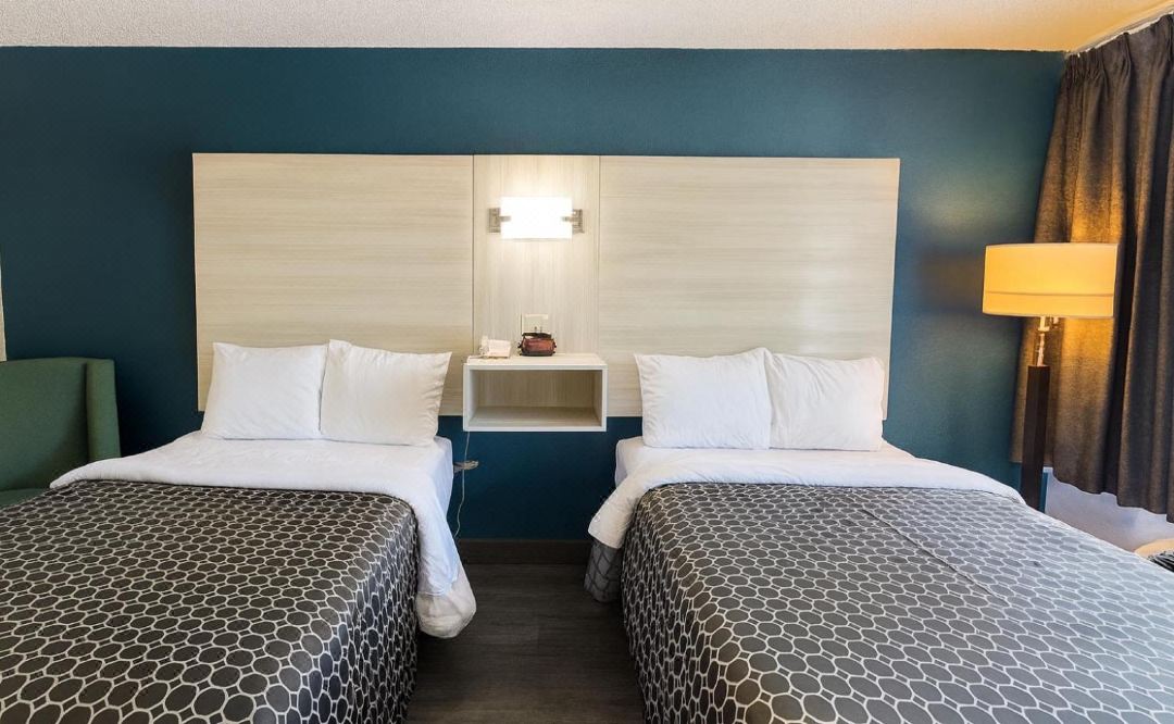 Suburban Studios McDonough South I-75