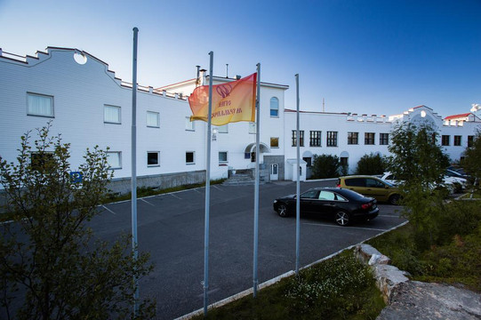 欧格尼摩尔曼斯克酒店