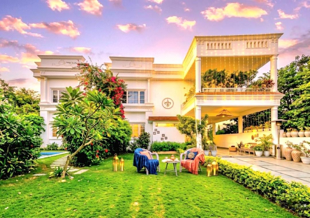 Giovanni Suites