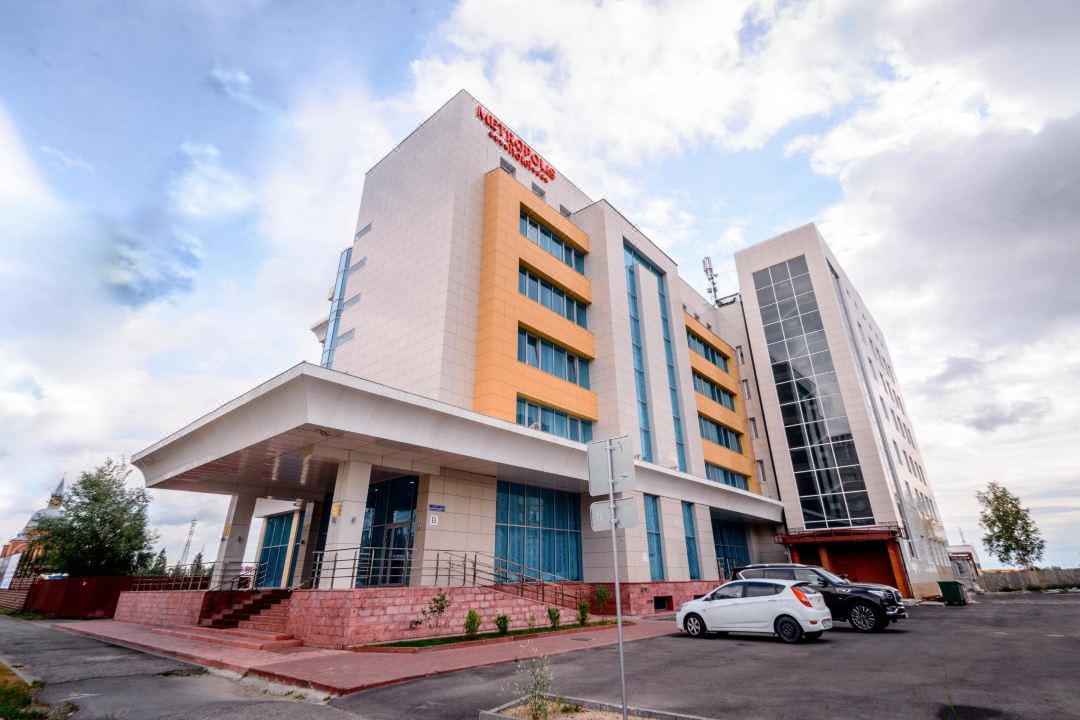 Metropolis Hotel
