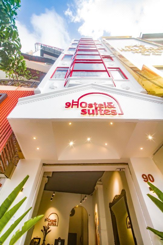 9 Hostel and Suites