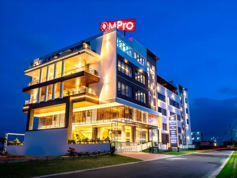 Hotel M Pro Palace Mysore - 12 Minutes to Mysore Palace