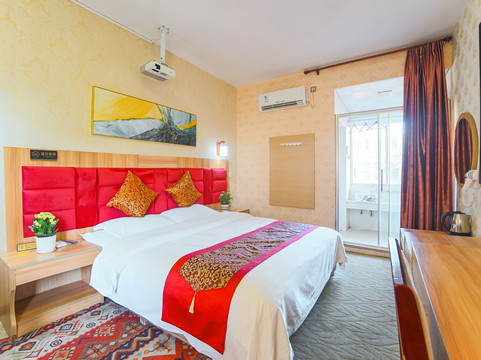 轻住·华宝精品酒店（赣南科技学院店）主图