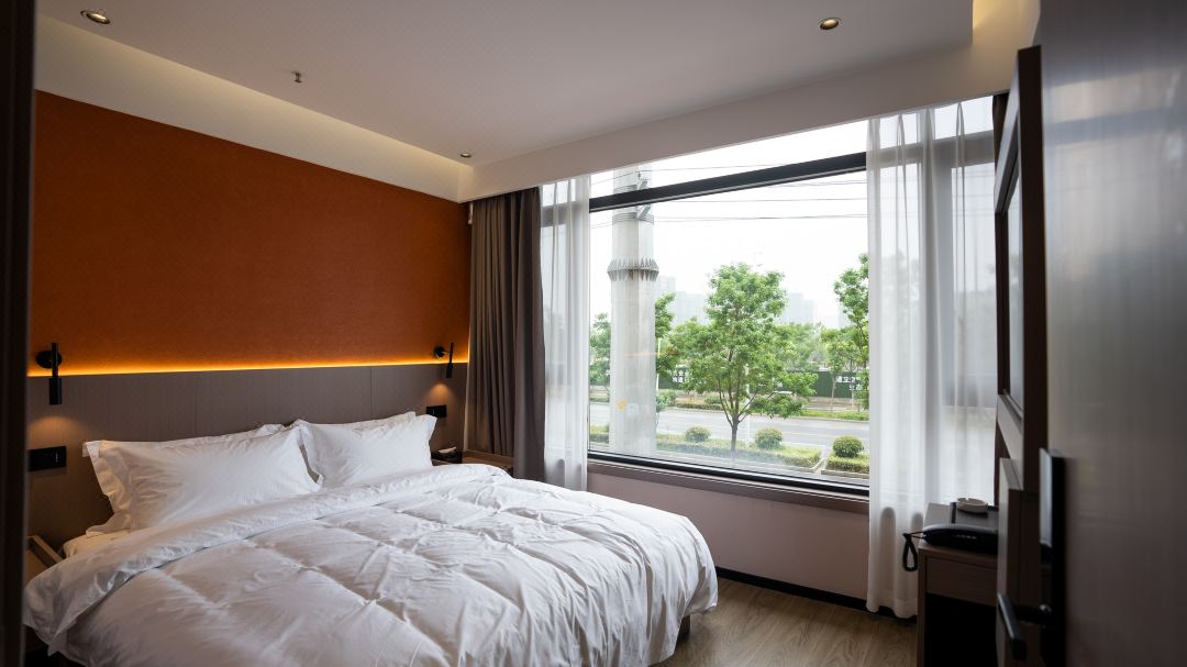 Yanan Business Hotel