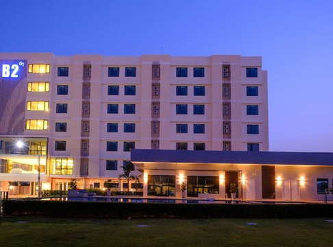 B2 Korat Premier Hotel