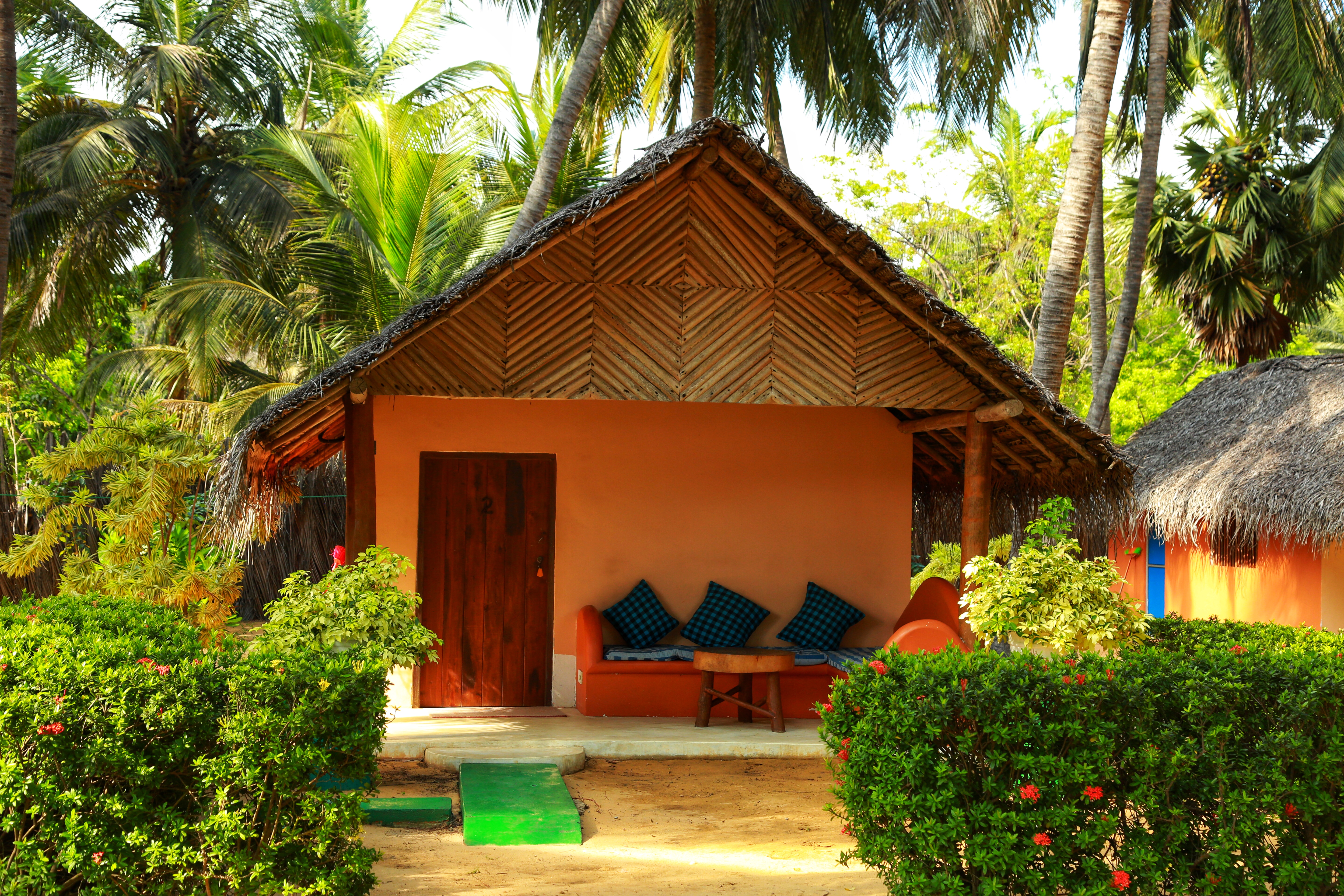 Roshanne Beach Resort-官方