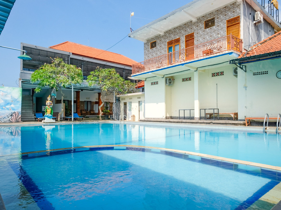 红多兹Plus酒店-新加拉惹