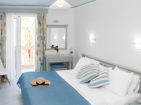 Kontomari酒店住宿-Futura Hotel