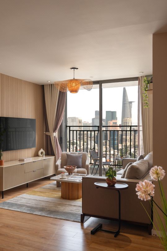 Rivergate Residence District 4 - Studios, 2 & 3BR Apartments - 5 Mins Walk to D1 - Aussie Owned