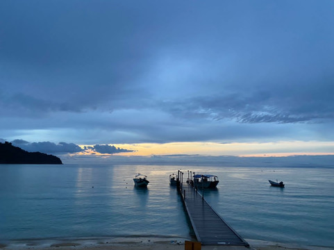 阿尔瓦纳停泊岛生态度假酒店及海滩木屋